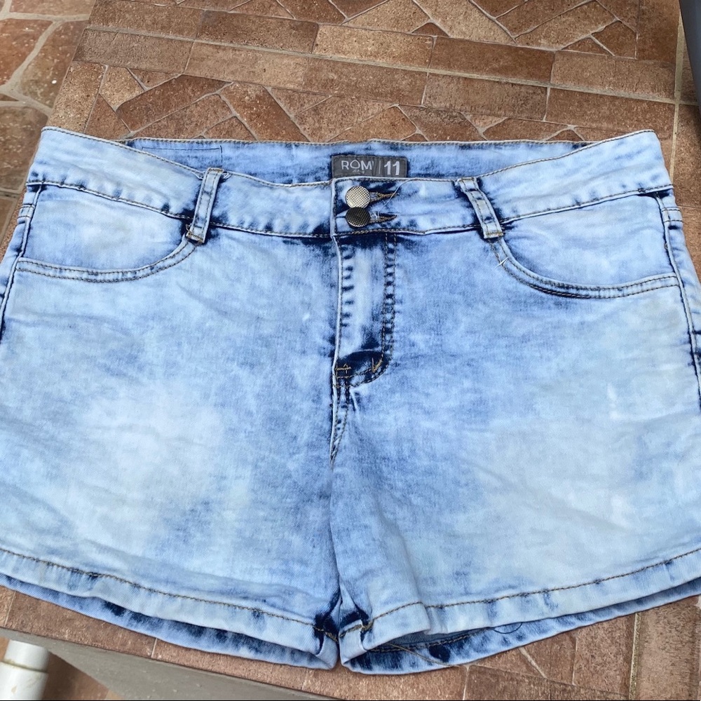 Romi Jeans Bleach style Blue shorts